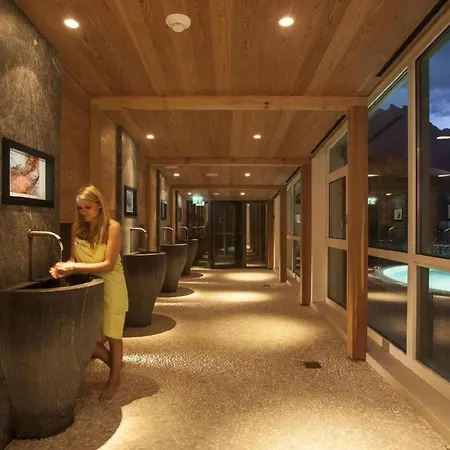 Persoenlichem Charme By Interhome